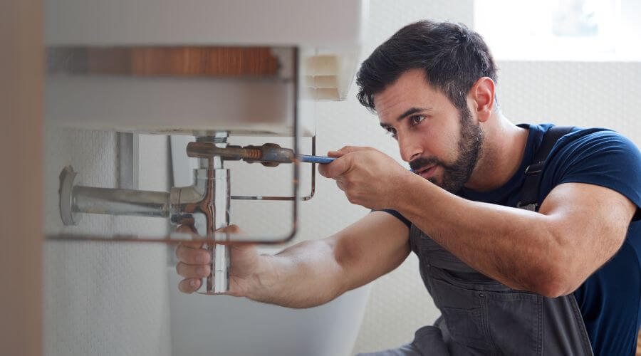Faucet aerator cleaning/replacement in Orogrande, NM